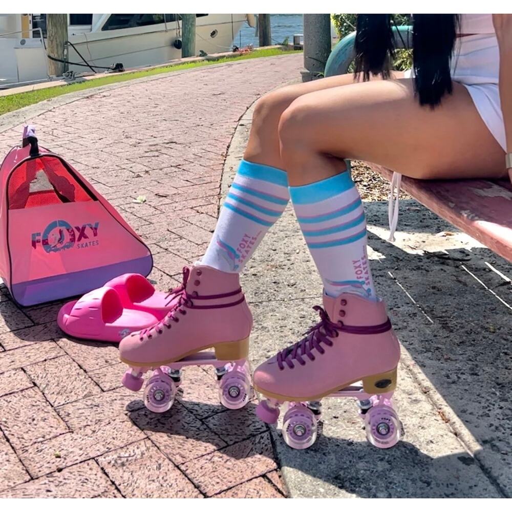 Foxy Women’s Roller Skates in Pink Fizz Size 9 New, minor callout